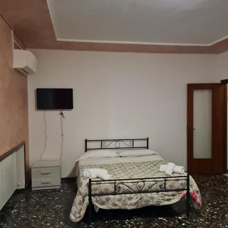 Landlady Airport Orio Bergamo Ida Hotel โอรีโอ อัล เซรีโอ ภายนอก รูปภาพ