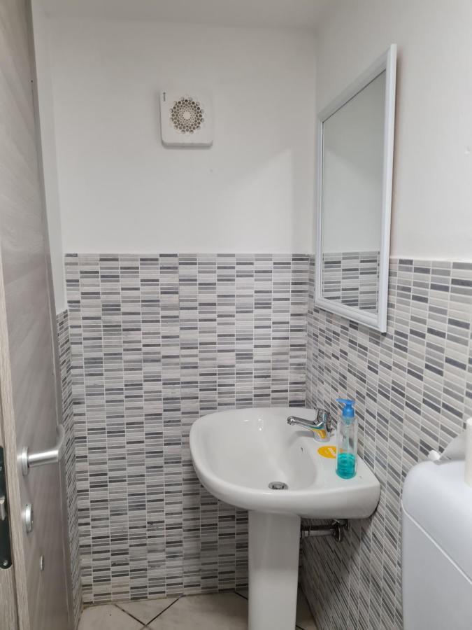 Landlady Airport Orio Bergamo Ida Hotel โอรีโอ อัล เซรีโอ ภายนอก รูปภาพ