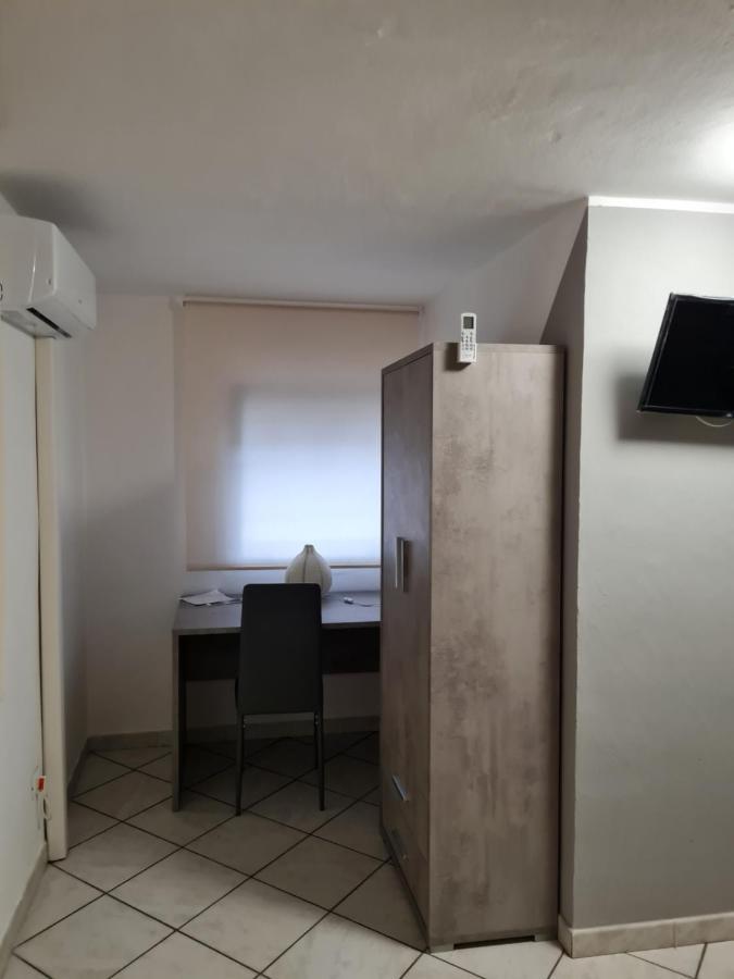 Landlady Airport Orio Bergamo Ida Hotel โอรีโอ อัล เซรีโอ ภายนอก รูปภาพ