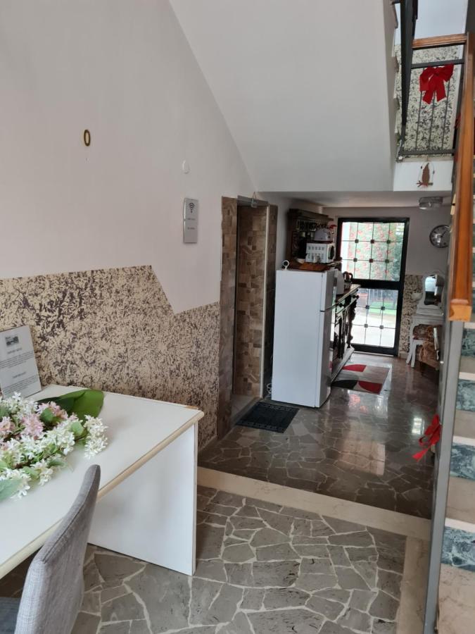 Landlady Airport Orio Bergamo Ida Hotel โอรีโอ อัล เซรีโอ ภายนอก รูปภาพ