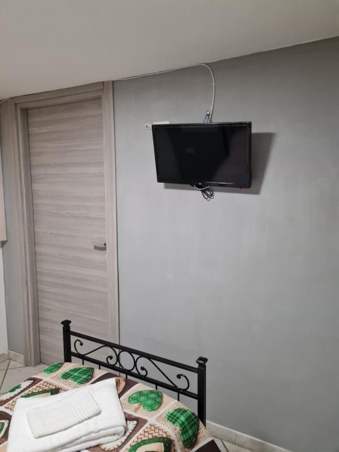 Landlady Airport Orio Bergamo Ida Hotel โอรีโอ อัล เซรีโอ ภายนอก รูปภาพ