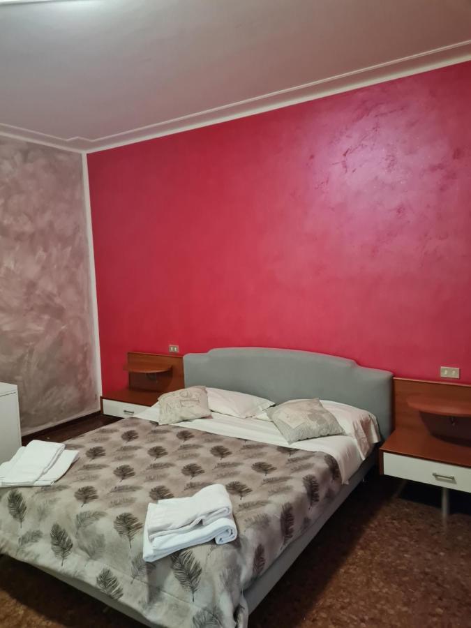 Landlady Airport Orio Bergamo Ida Hotel โอรีโอ อัล เซรีโอ ภายนอก รูปภาพ